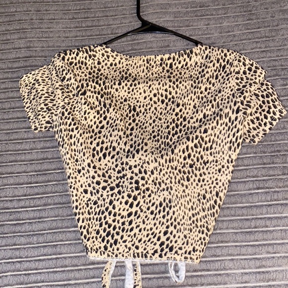 BRANDY CHEETAH TOP - Picture 2 of 2